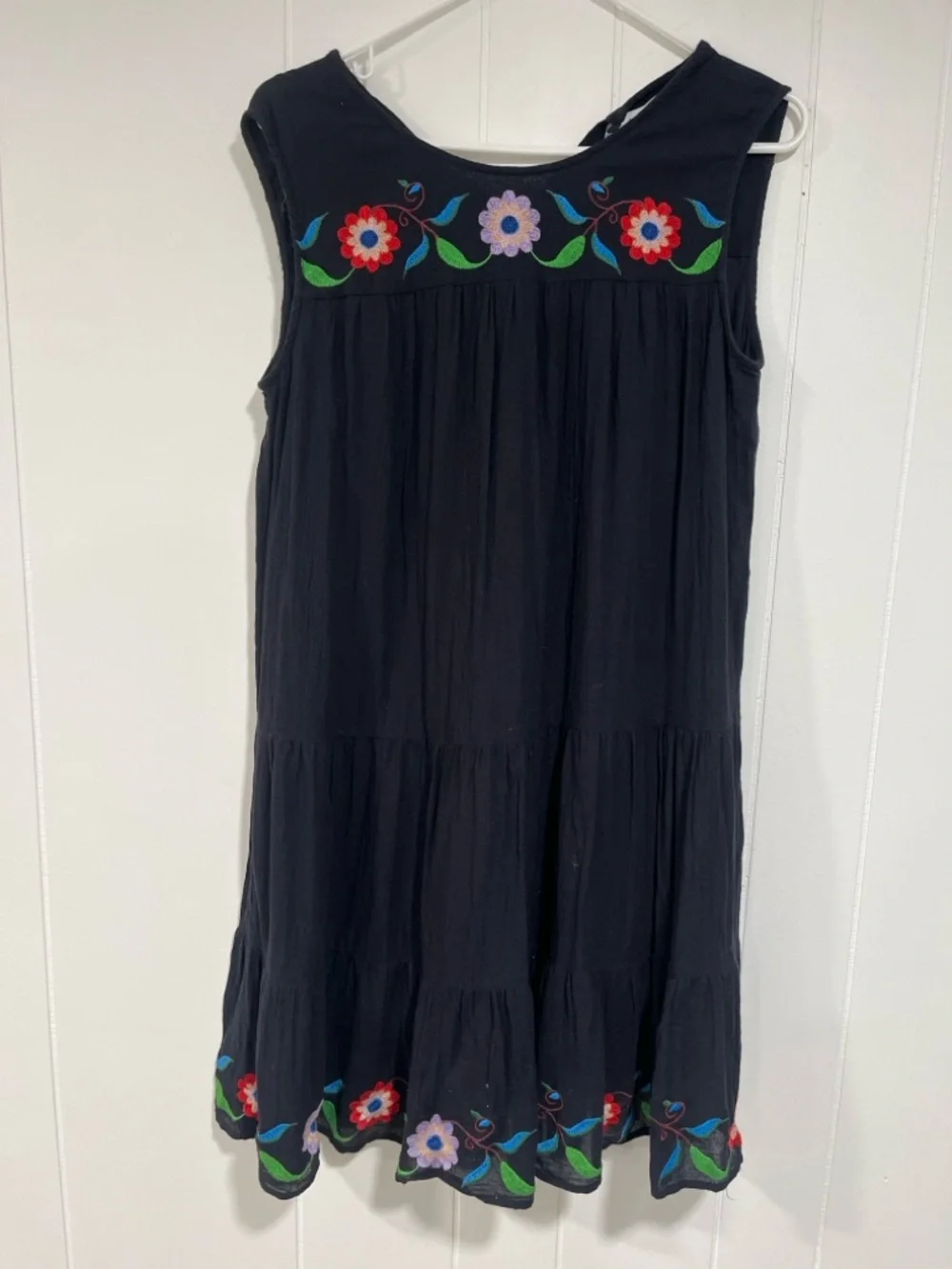 Velvet by Graham & Spencer Black Floral Embroidered Tiered Cotton dress M BOHO